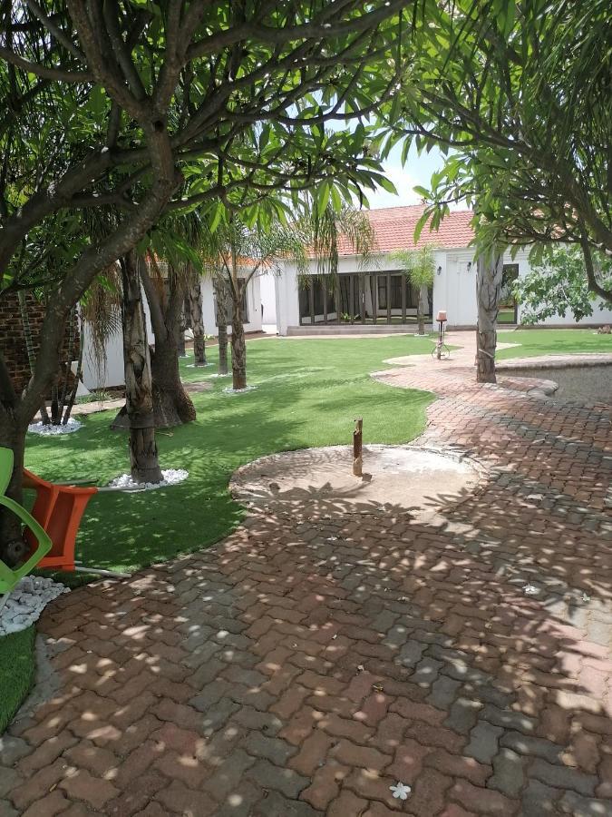 The Shamrock Hotel Polokwane Bagian luar foto