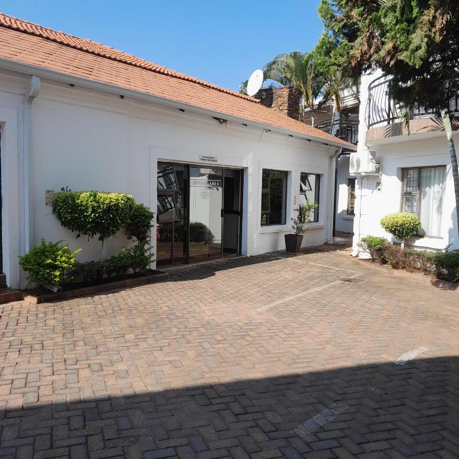 The Shamrock Hotel Polokwane Bagian luar foto