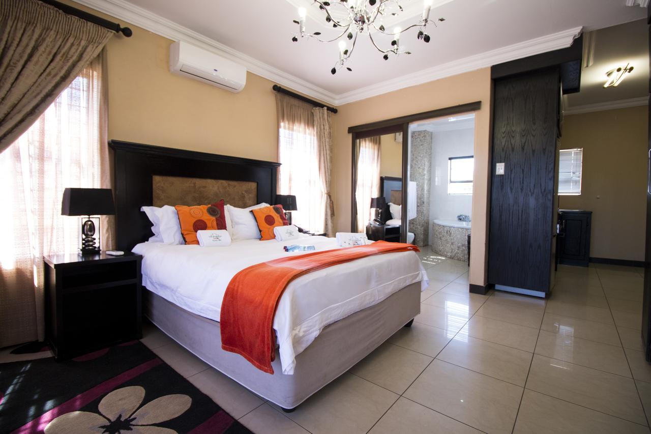 The Shamrock Hotel Polokwane Bagian luar foto